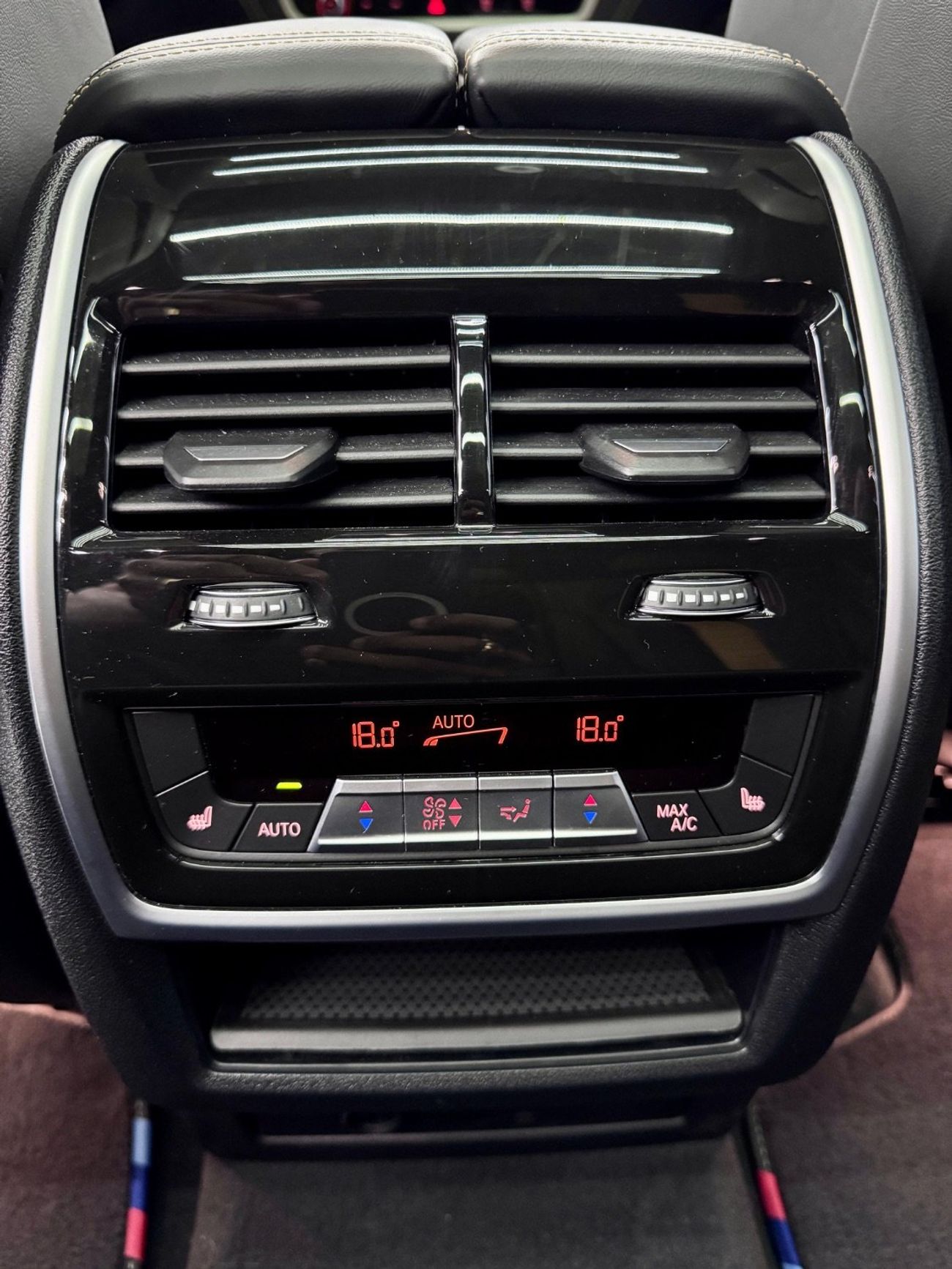 بي أم دبليو X5 M Competition 4.4L 2024 BMW X5 M Competition (GCC Spec), AGMC Warranty And Service  till Oct 2028