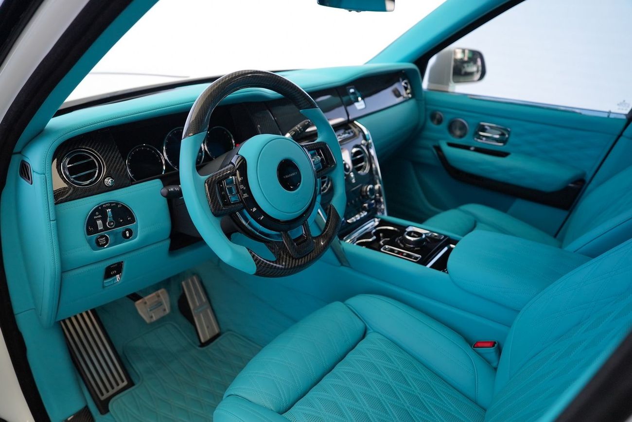 Rolls-Royce Cullinan Rolls Royce Cullinan Mansory