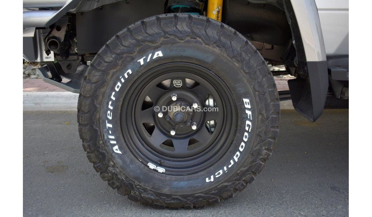 Toyota Land Cruiser TOYOTA LAND CRUISER 71 HARDTOP SHORT WHEEL BASE  V6 4.0L PETROL 5 SEAT MANUAL TRANSMISSION SAHARA E