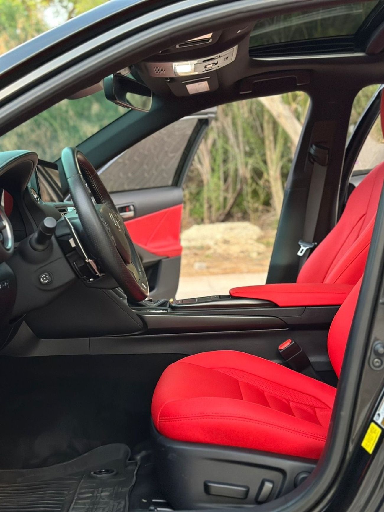 لكزس IS 350 F Sport 3.5L (312 HP)