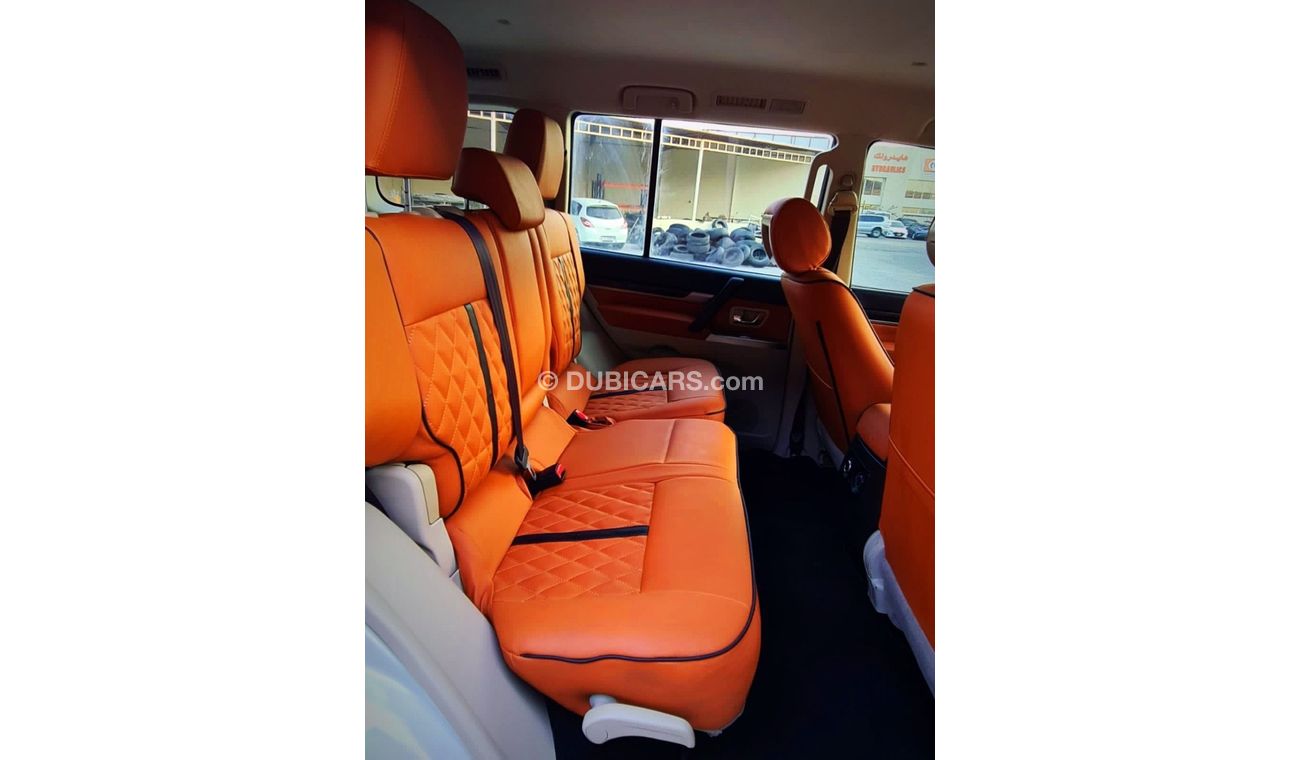 Mitsubishi Pajero Full option clean car