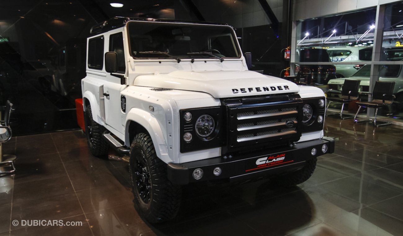 Land Rover Defender Kahn Design