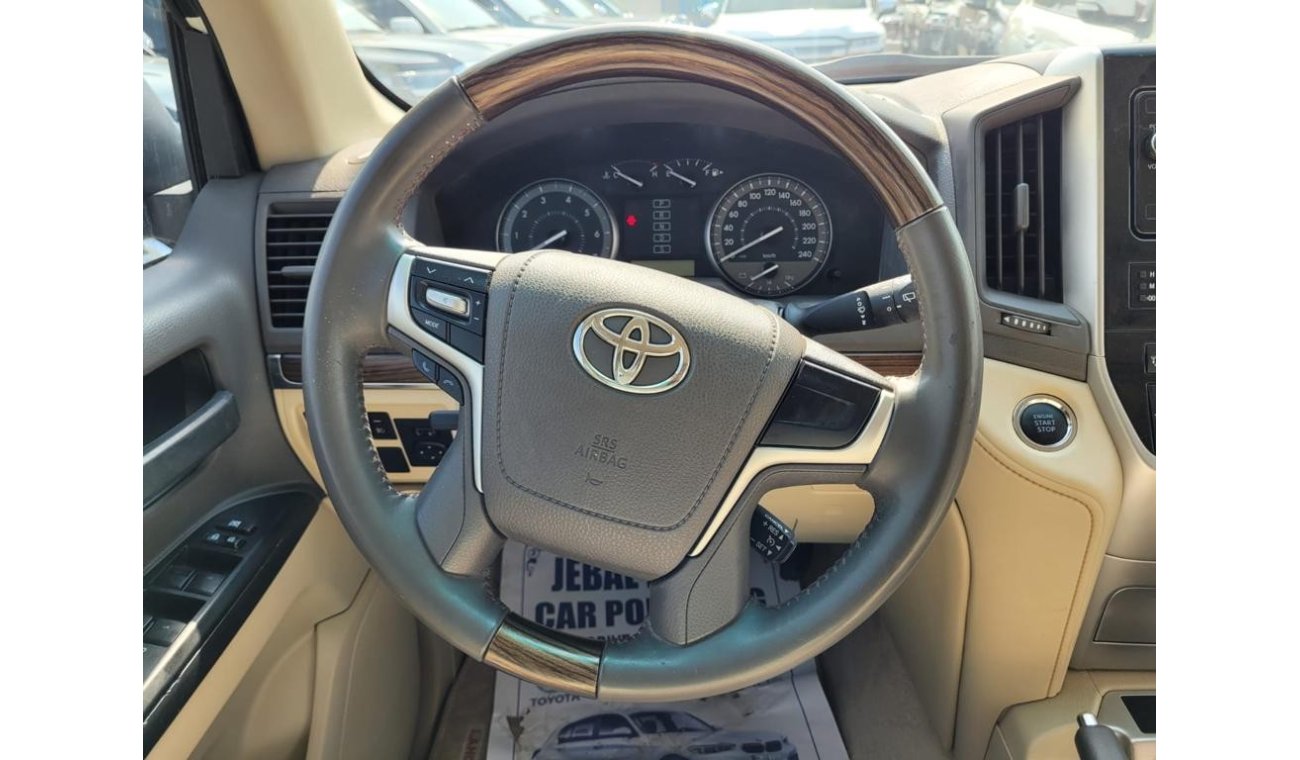 Toyota Land Cruiser GXR