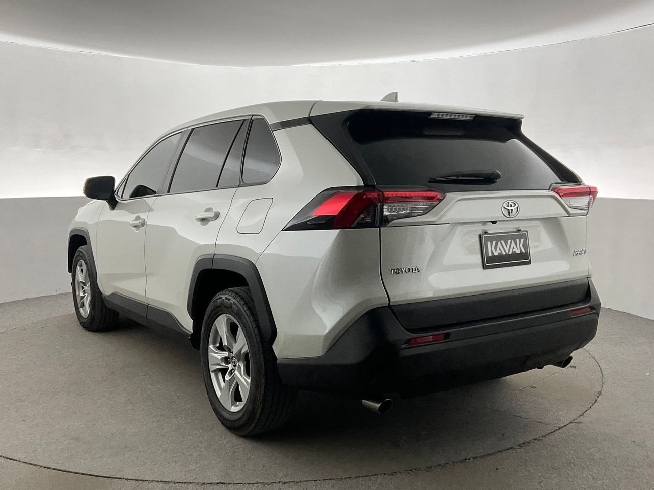 تويوتا راف ٤ EX | شامل الضمان | 0 ﺪﻔﻋﺓ ﺃﻮﻟﻯ