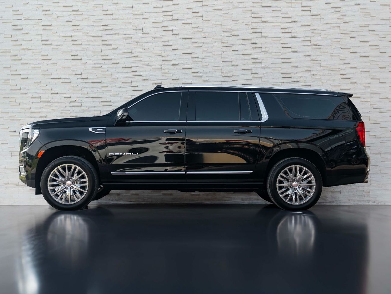 جي أم سي يوكون 6.2 V8 Denali (AWD)