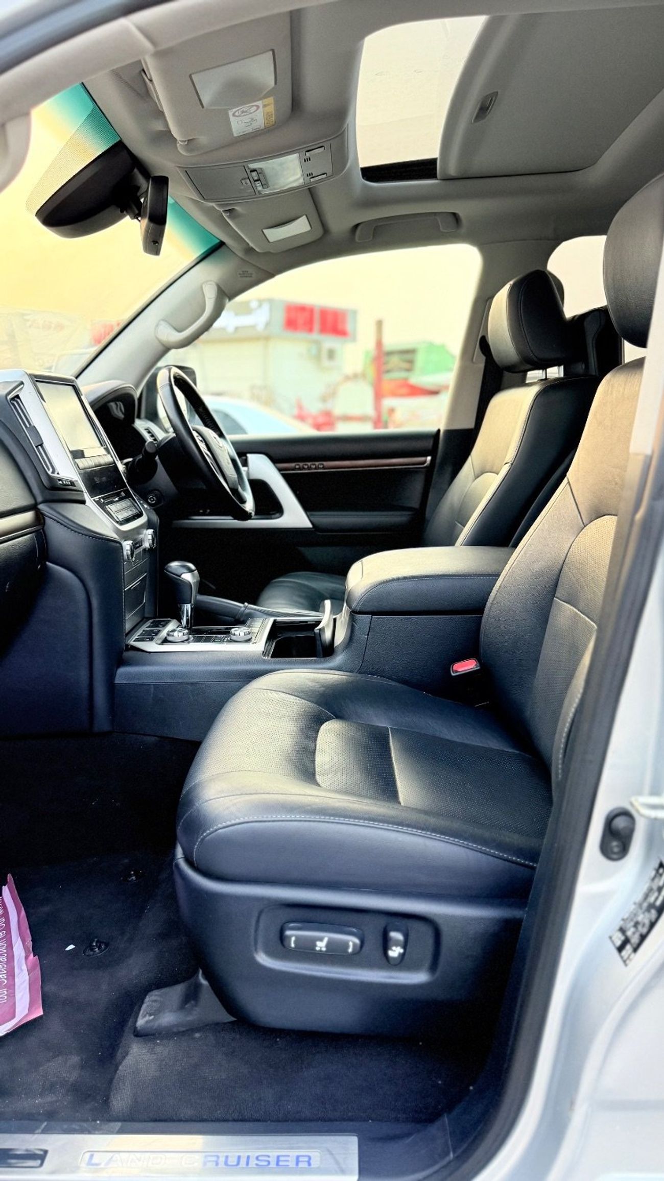 Toyota Land Cruiser 2021 Facelift 2023 Shape SAHARA V8 RHD DIESEL ENGINE FULL OPTION