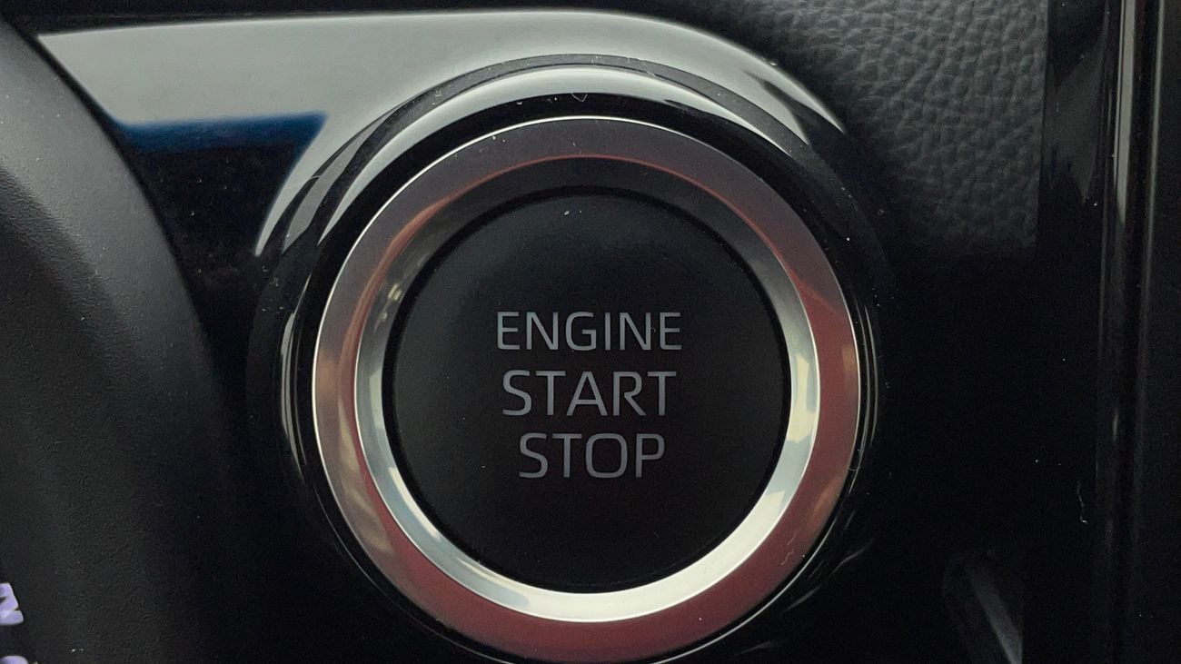 تويوتا لاند كروزر VXR 4 | بدون دفعة مقدمة | اختبار القيادة في المنزل