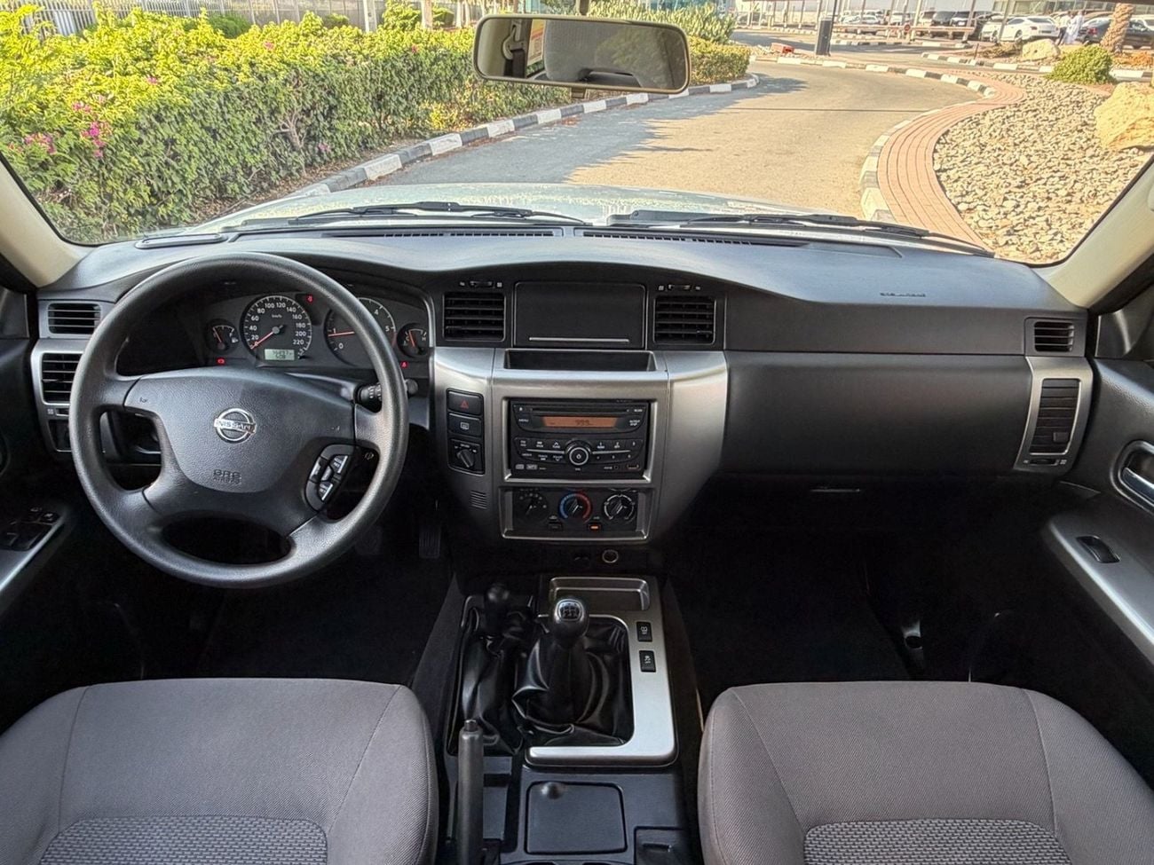 Nissan Patrol HT SAFARI