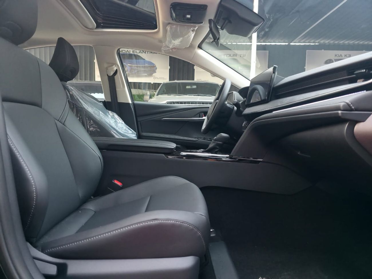 Toyota Camry GLE 2.5L Hybrid