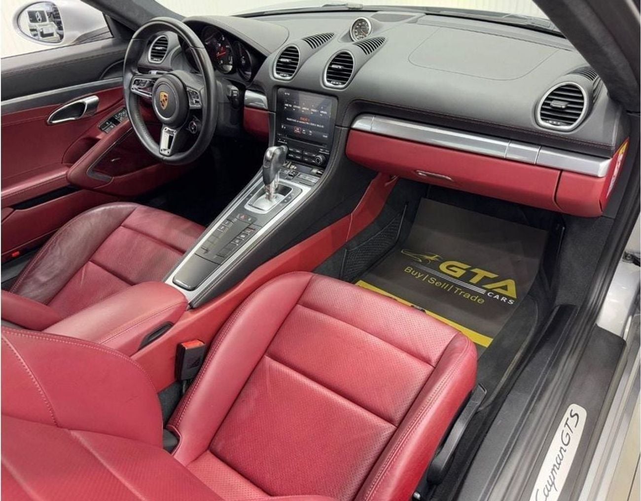 Porsche 718 Cayman 2018 Porsche 718 Cayman GTS, Full Porsche Service History, Excellent Condition, GCC