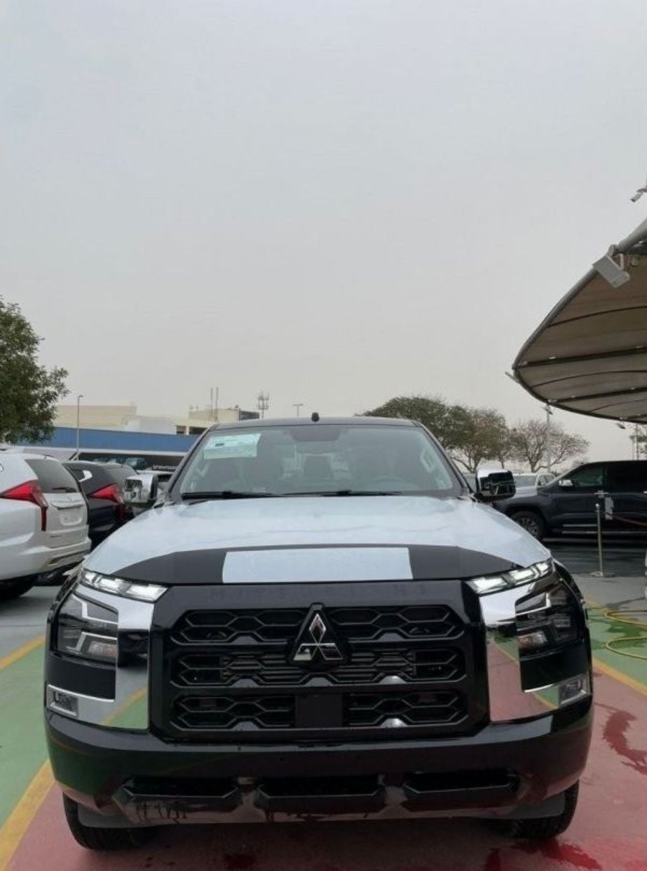 ميتسوبيشي L200 GL SPORTERO 20204 FULL OPTION DIESEL