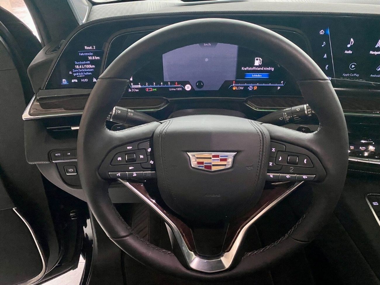 Cadillac Escalade SUV Sport Platinum VIP Seat, 4WD 6.2L, 2023, 0Km, (PRE-ORDER)