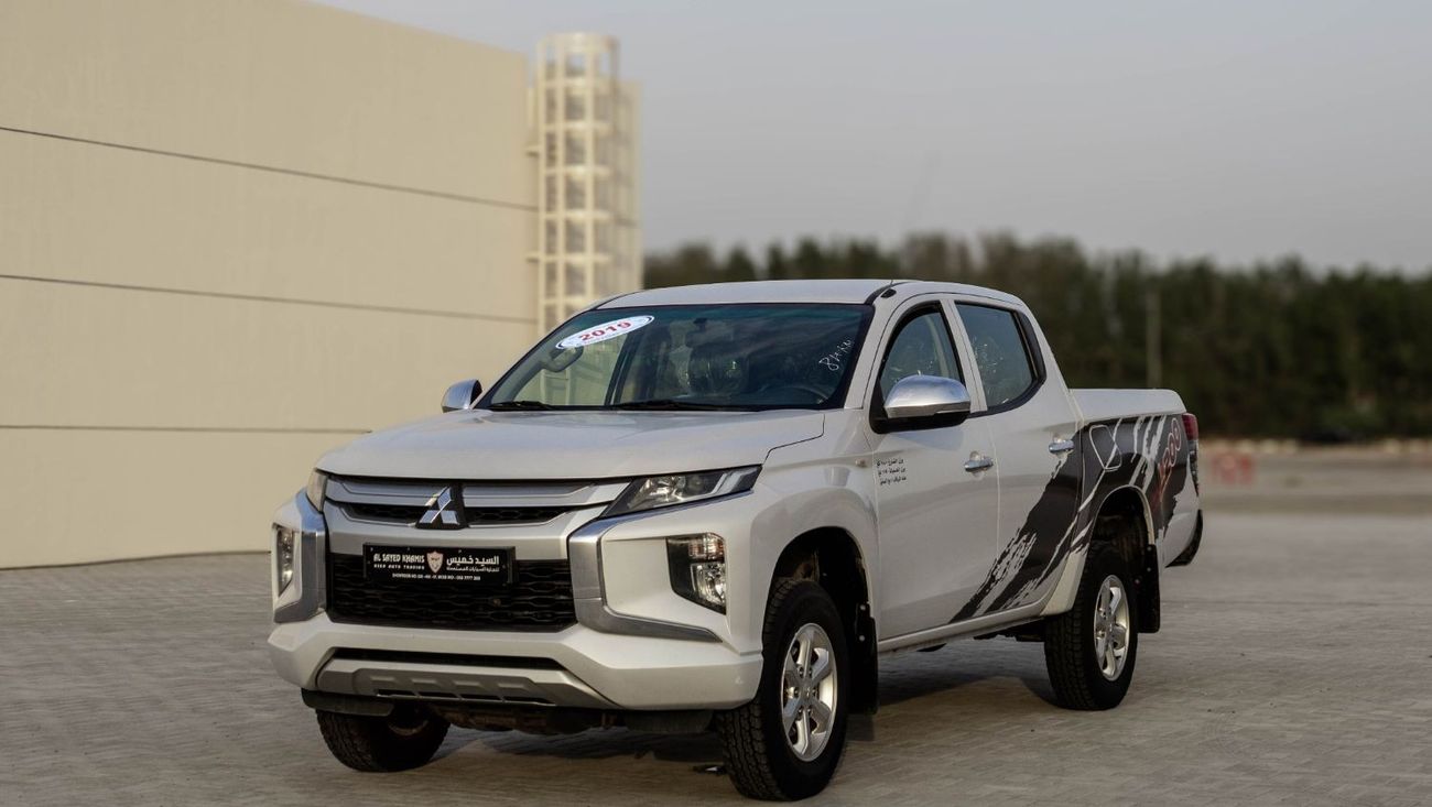 Mitsubishi L200 Mitsubishi L200 2.4 L 2019 GCC four wheel accident free in excellent condition 961 P.M