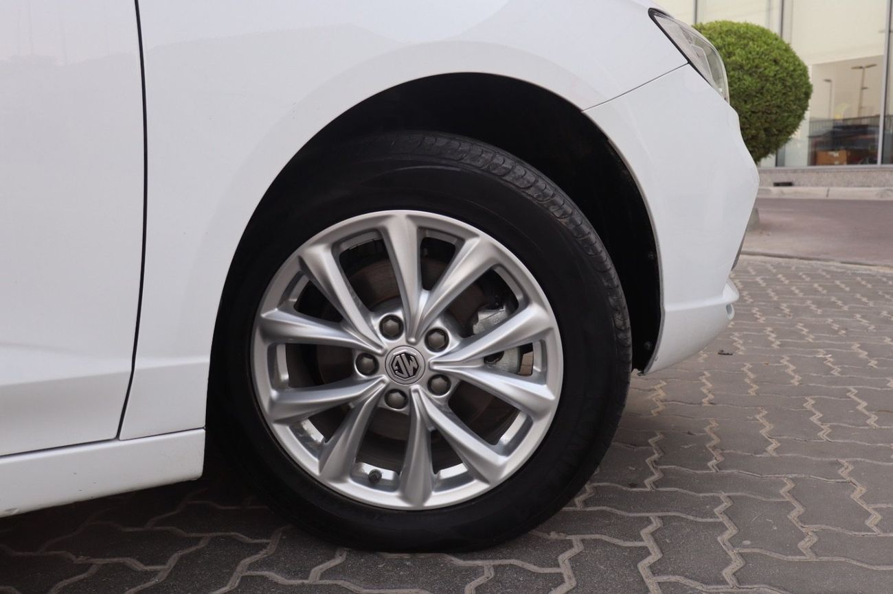 أم جي 5 Std 1.5L