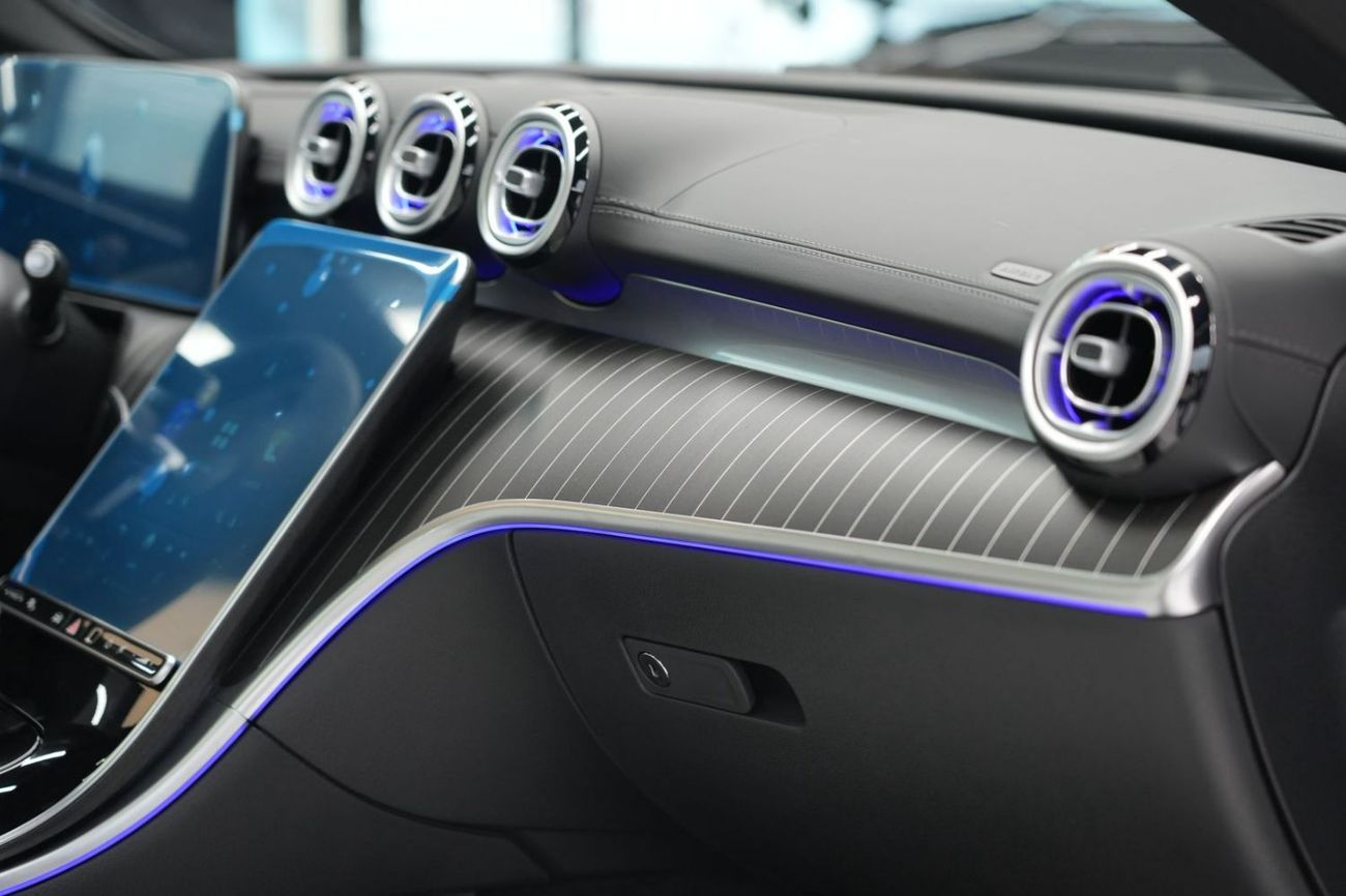 Mercedes-Benz C 200 Mercedes-Benz C 200 | 2026 GCC 0km | Agency Warranty | AMG Package |