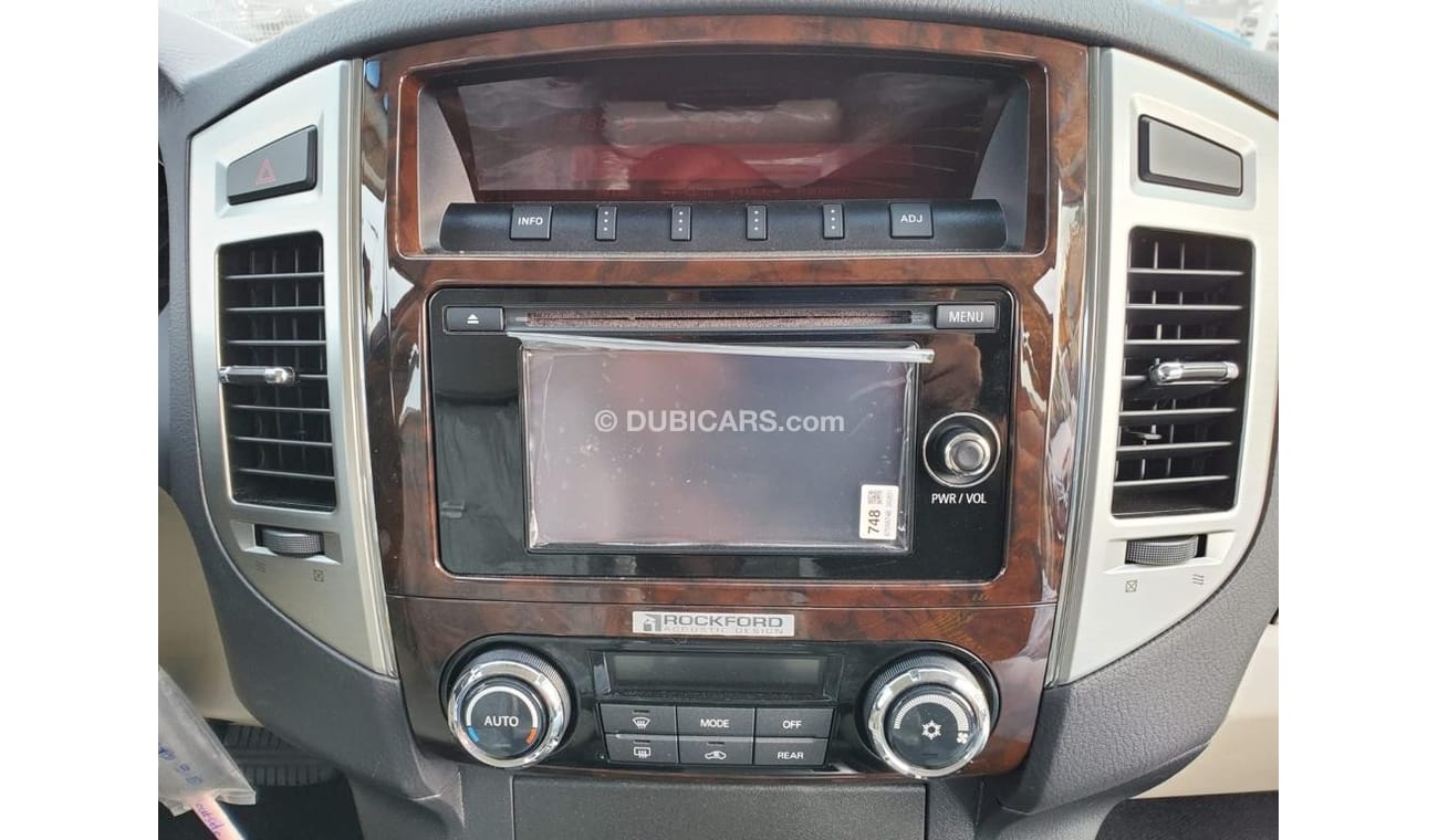 Mitsubishi Pajero GLS 4x4 Automatic 3.8L petrol V6 Gasoline with Leather Seats