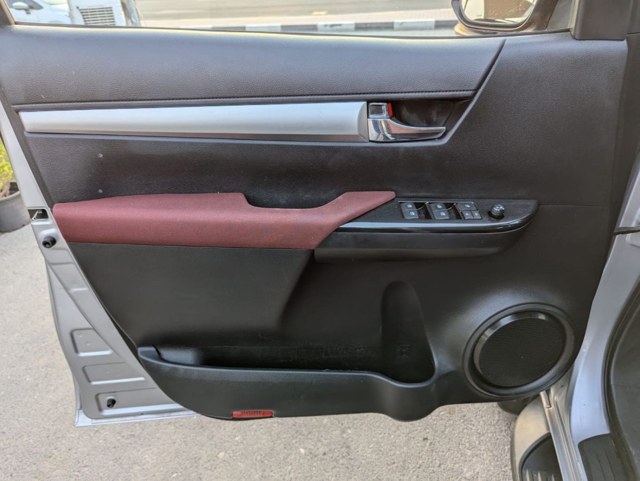 تويوتا هيلوكس 2016 Toyota Hilux SR (AN120), 4dr Double Cab Utility, 2.7L 4cyl Petrol, Manual, Four Wheel Drive. cl