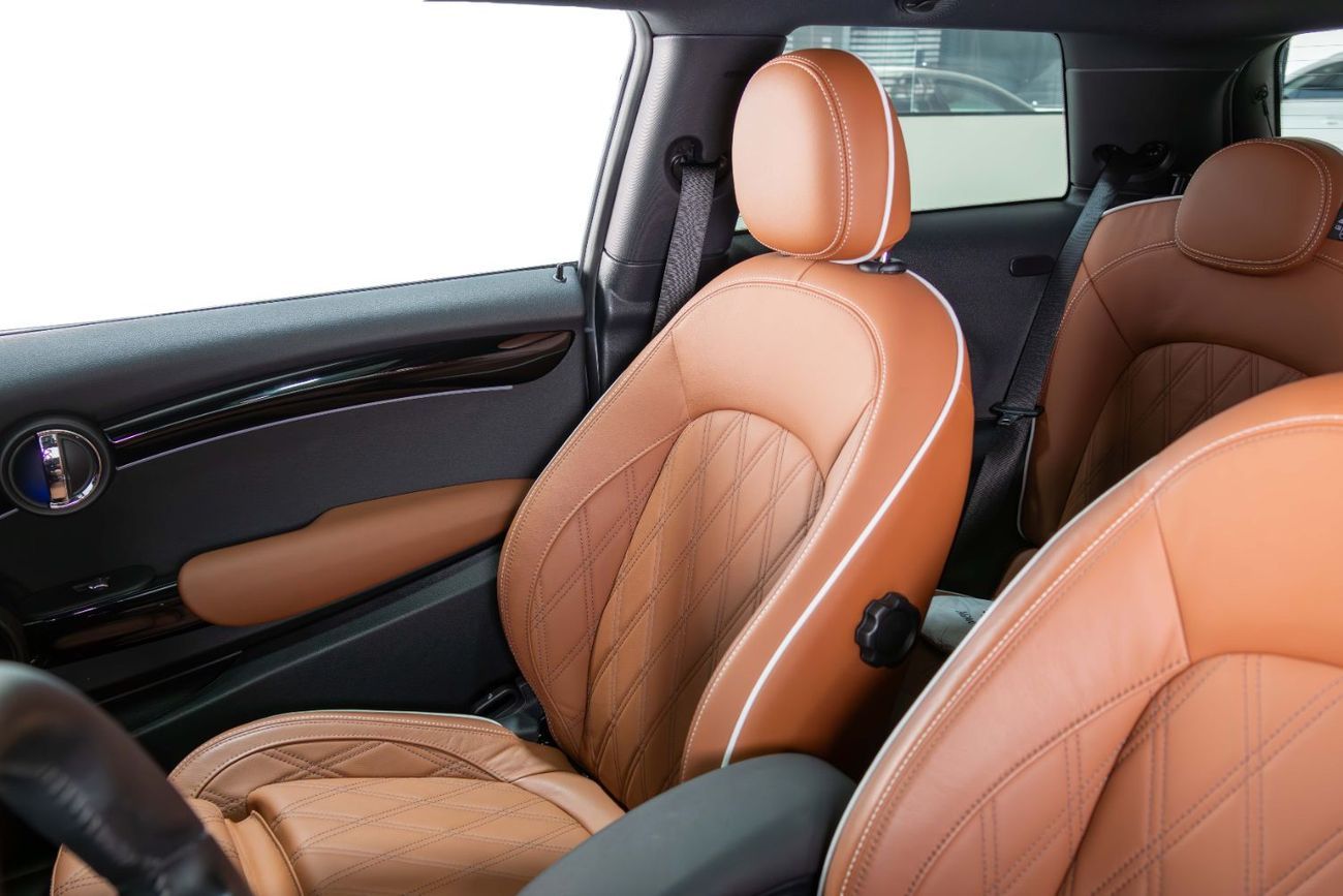 ميني كوبر إس Full Service History - Low Millage - Mint Condition - GCC Specs - Single Owner