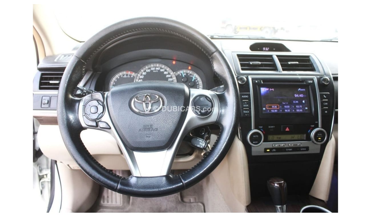 Toyota Camry SE Toyota Camry 2013 GCC, in excellent condition