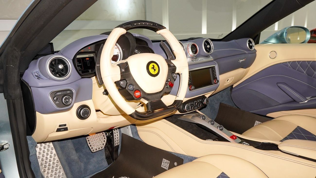 فيراري كاليفورنيا T