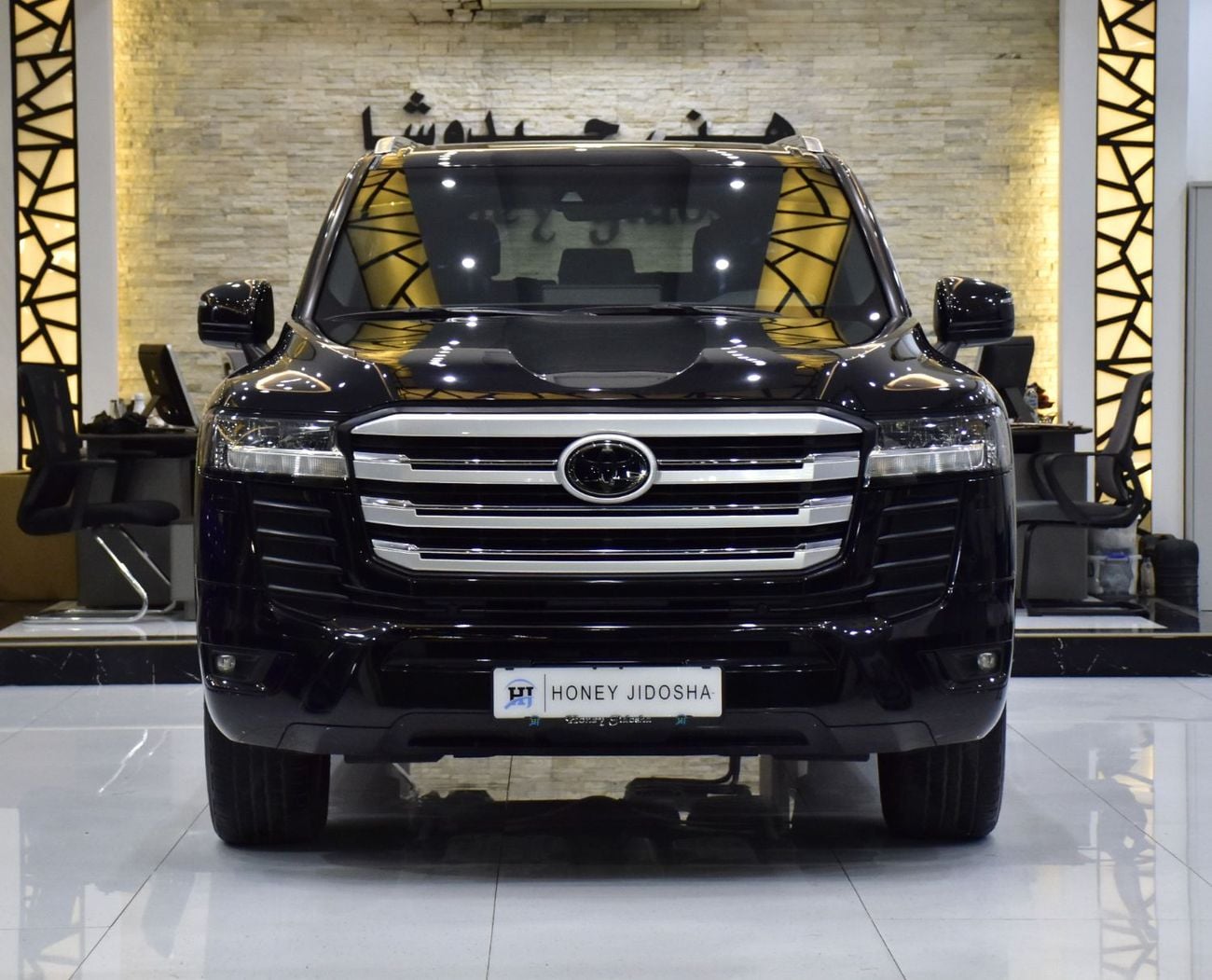 تويوتا لاند كروزر EXCELLENT DEAL for our Toyota Land Cruiser GXR  ( 2022 Model ) in Black Color GCC Specs