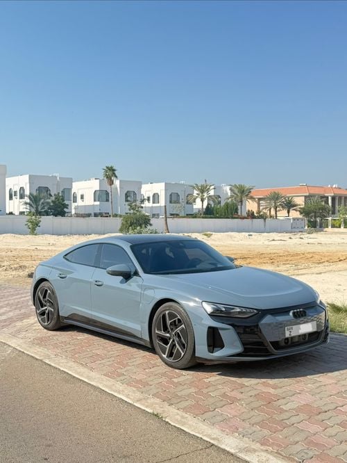 أودي إي ترون جي تي