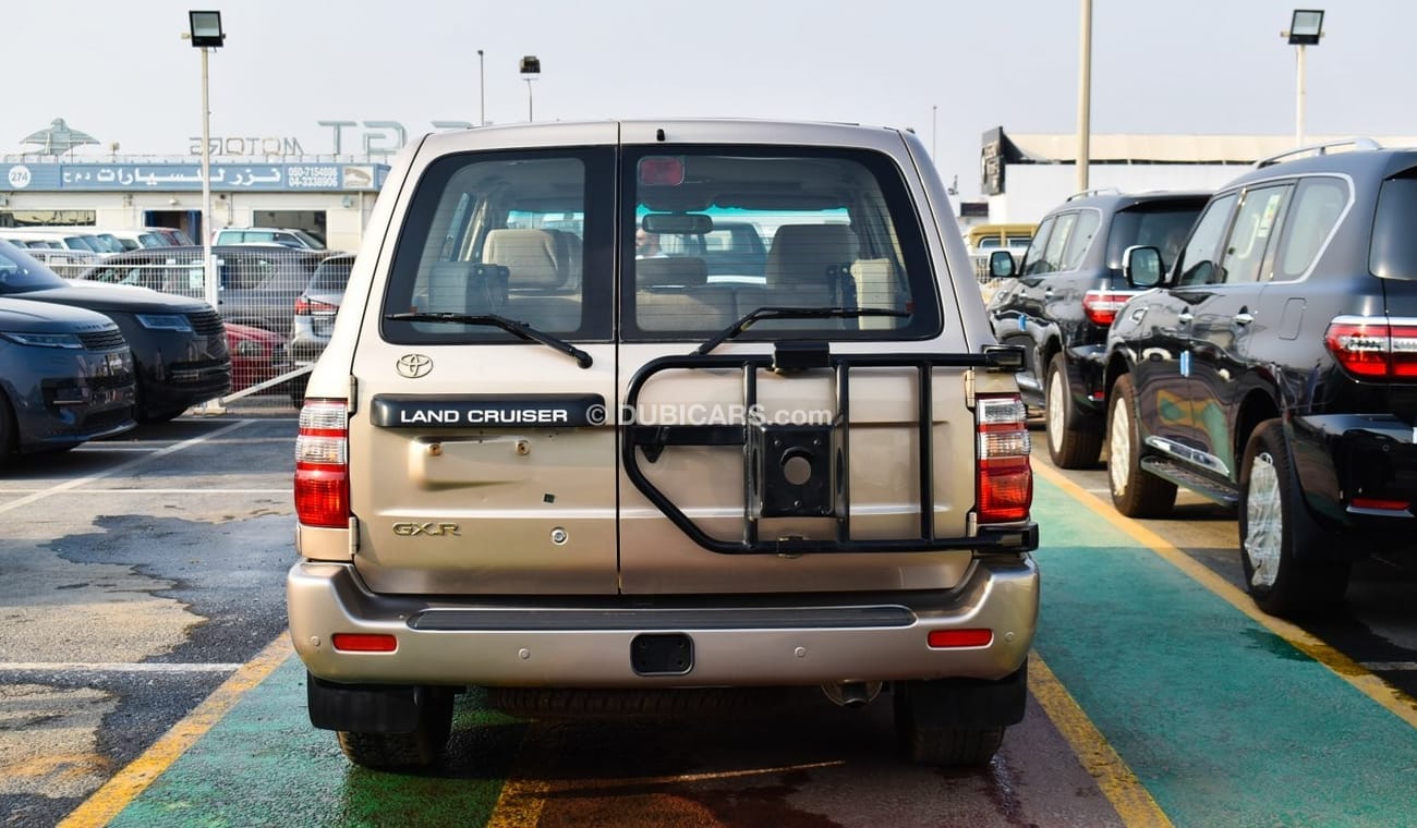 Toyota Land Cruiser GXR