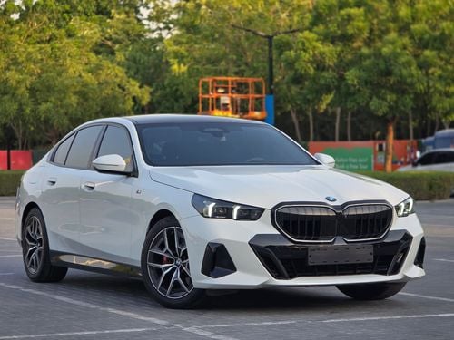 بي أم دبليو 520i M SPORT