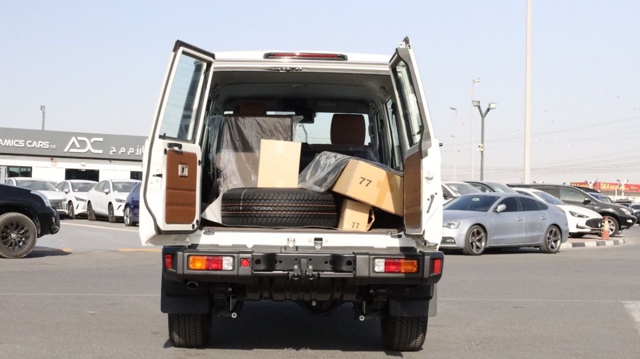 تويوتا لاند كروزر 70 LX 2.8L