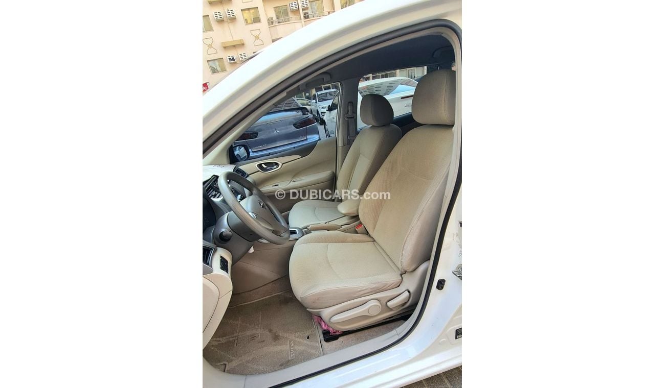 Nissan Tiida 1.6 ENGINE . NISSAN TIIDA  GCC 2016 . EXTRA CLEAN  SINGLE OWNER  . ACCIDENT FREE  . NO FAULTS