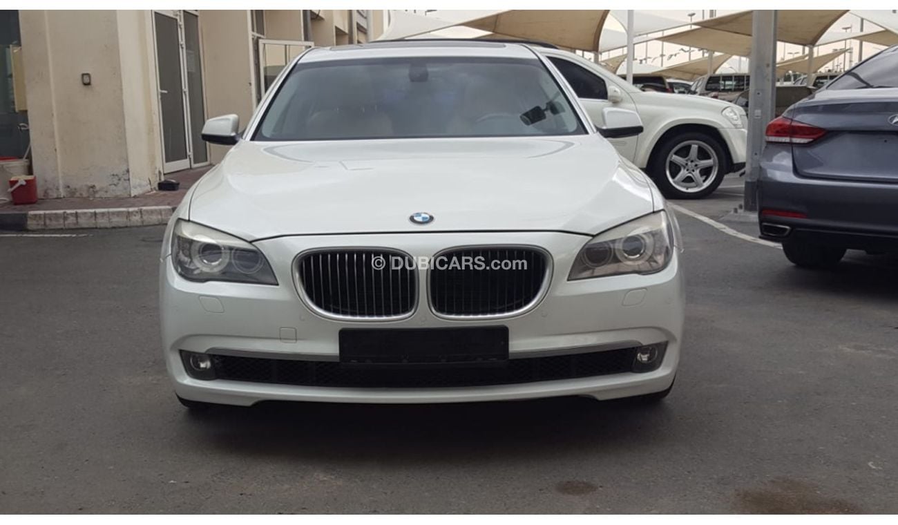 بي أم دبليو 740Li بي ام دبليو 740 موديل 2010 خليجي السياره حاله ممتازه من الداخل والخارج فل اوبشن شفط بصمه فتحه وجلد ك