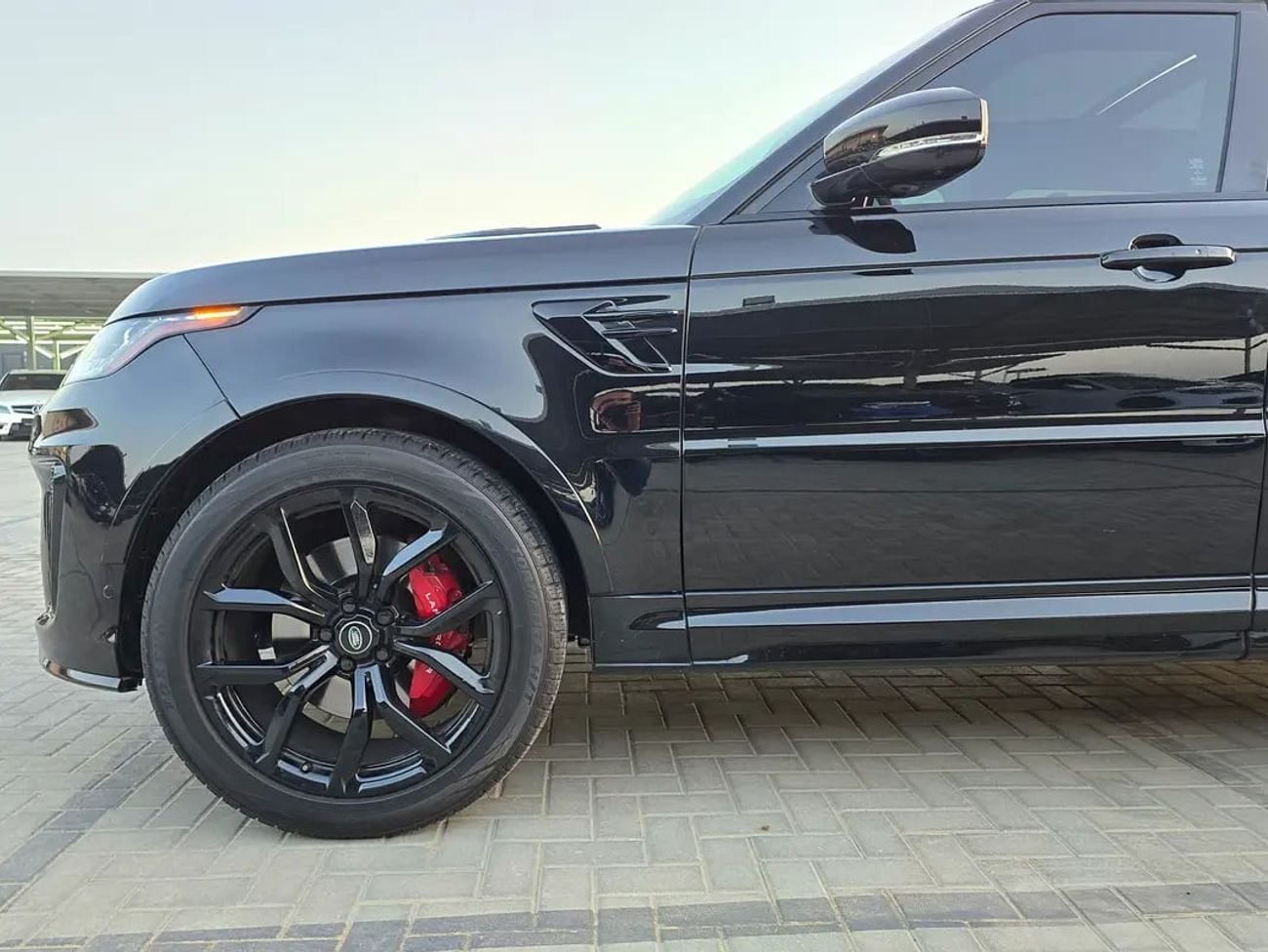 Land Rover Range Rover Sport SVR - American Specs