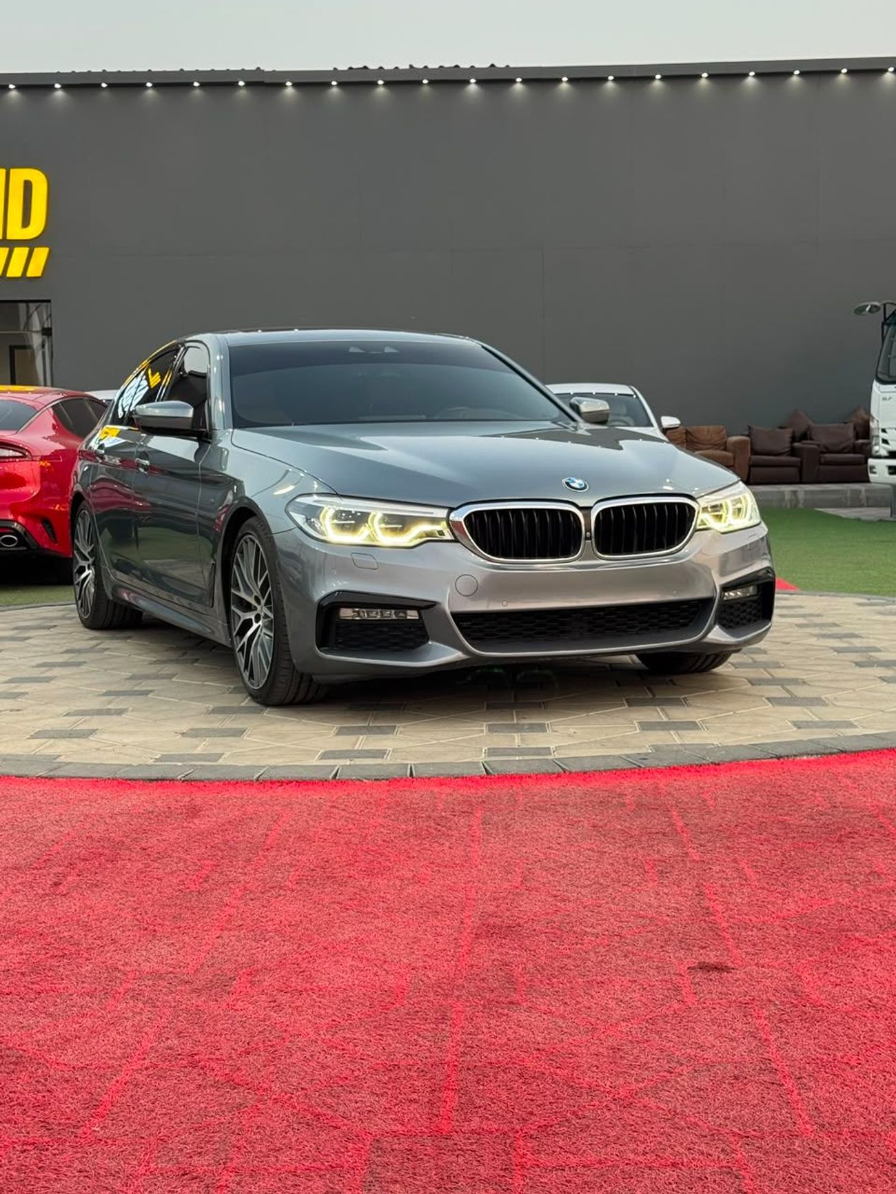 BMW 530i LUXURY
