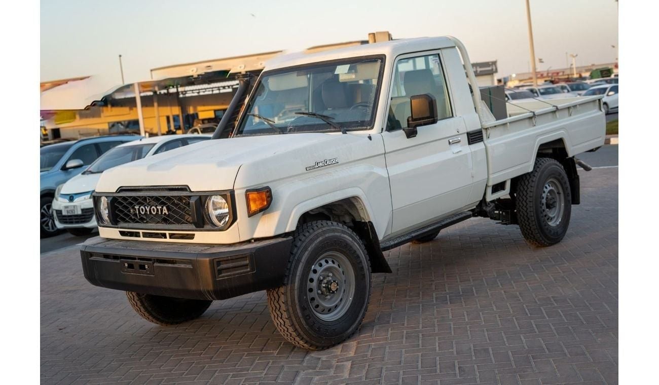 Toyota Land Cruiser Pick Up LC 79 SINGLE CABIN 2.8 DSL AUTOMATIC 2024 MODEL