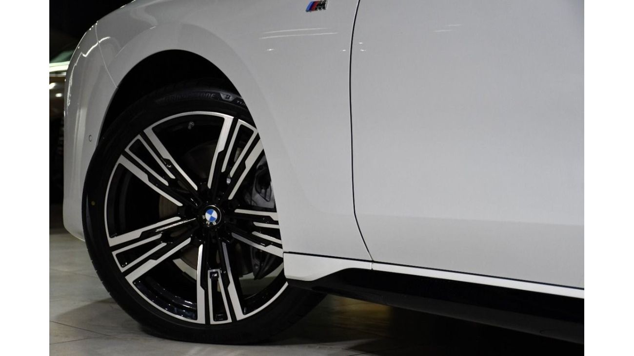 بي أم دبليو 735 BMW 735i M KIT 2024 GCC FULL