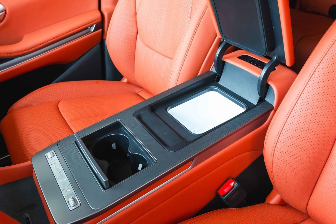 بي واي دي تانغ ل EV RWD