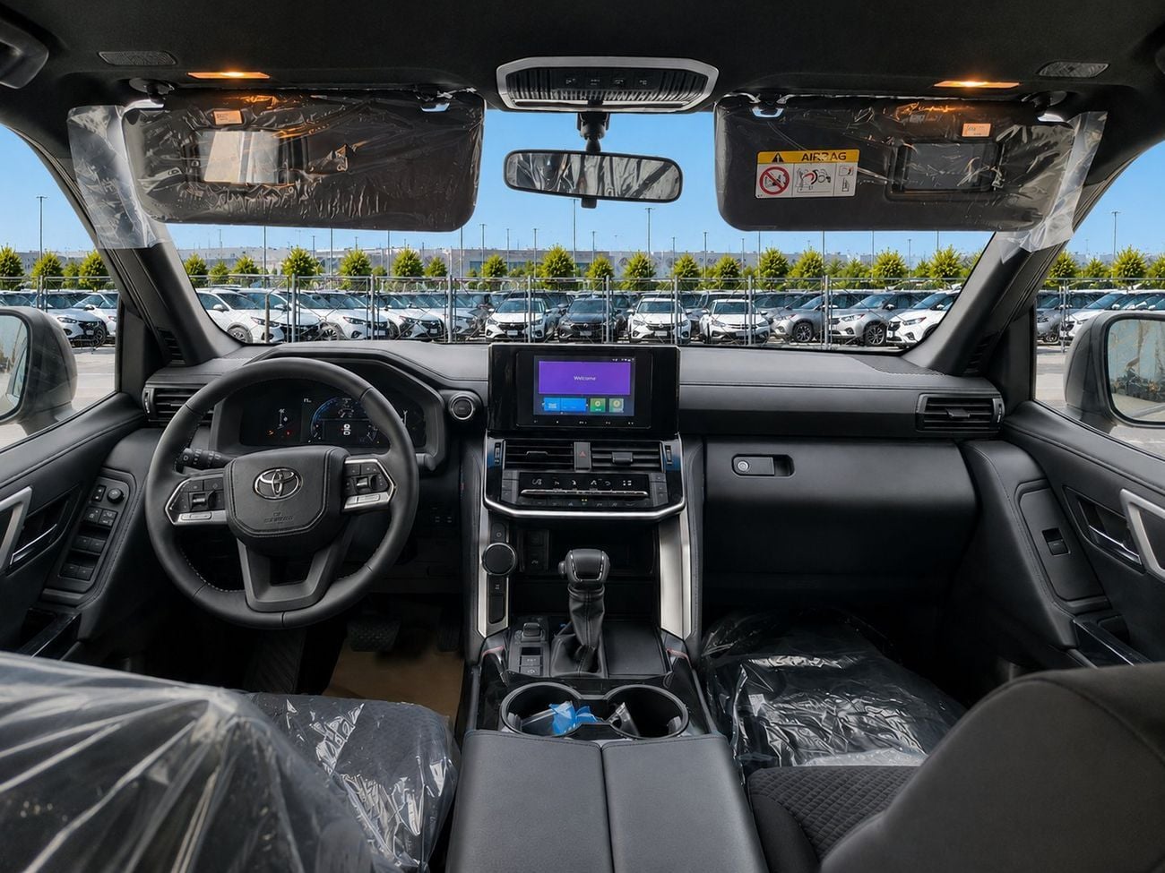 تويوتا لاند كروزر GXR ECTAI0004 - Toyota Land Cruiser GX - 4.0L Petrol Auto - White  - 20226