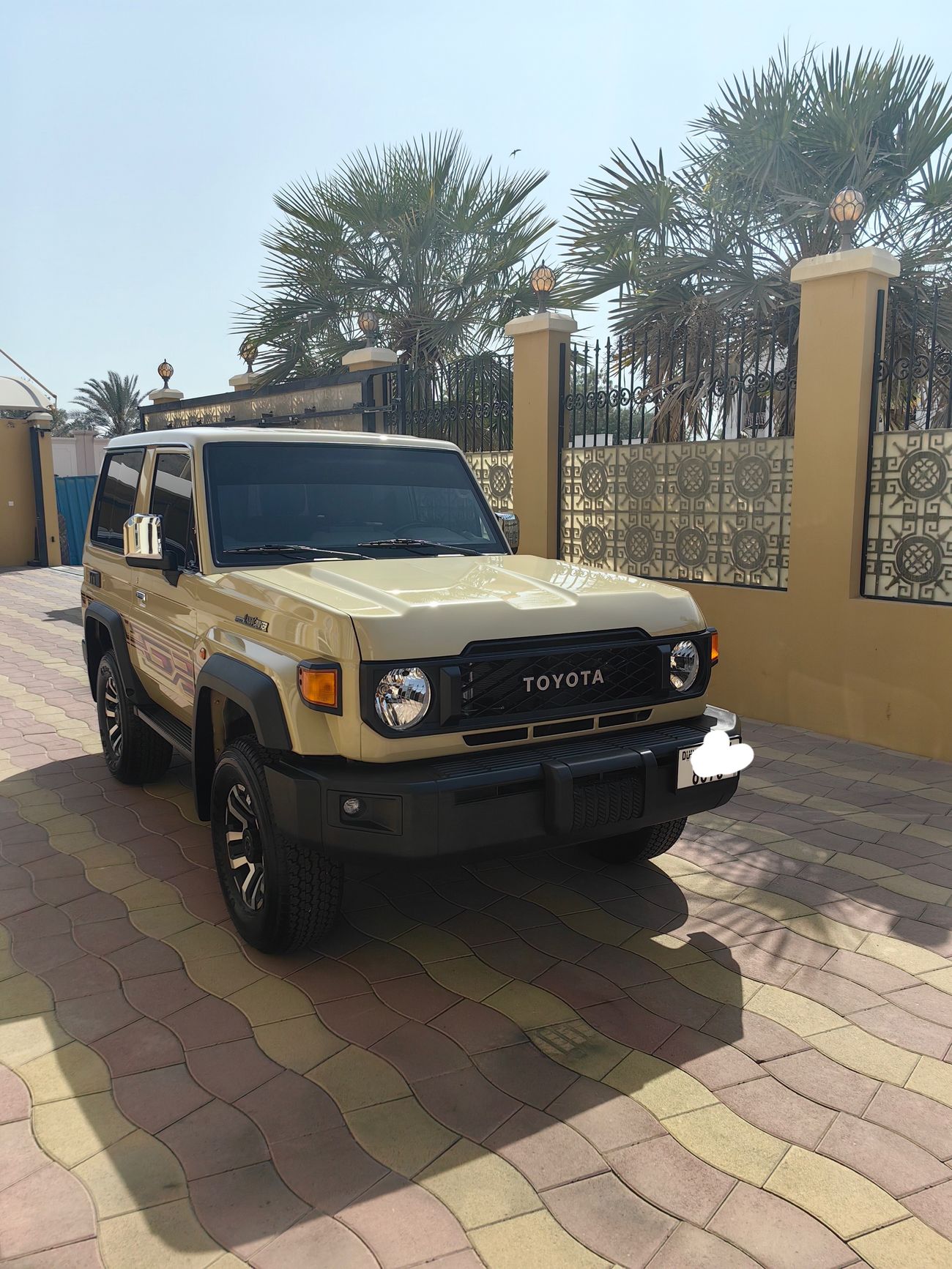 تويوتا لاند كروزر 70 DX 4.0L A/T
