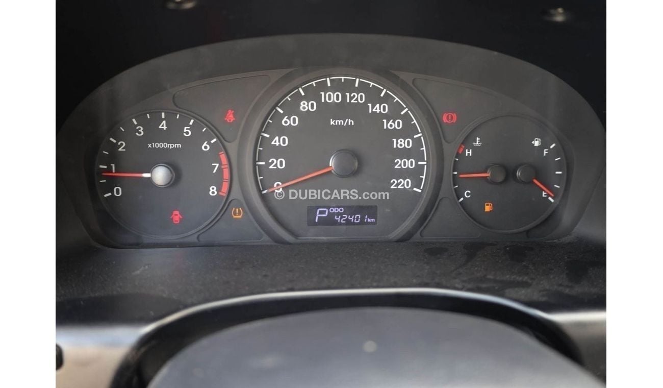 Hyundai H-1 Std 12- Seater Fully Automatic - Petrol Engine | GCC | Excellent Condition