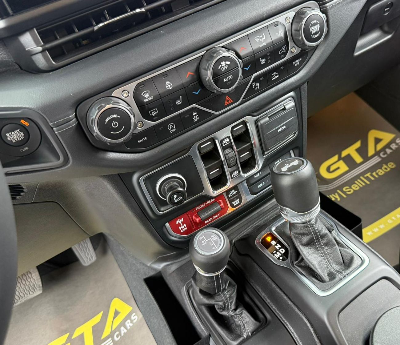 Jeep Wrangler 2024 Jeep Wrangler Rubicon ,Agency Warranty 05/2029 ,Service Contract 05/2027 ,Full Agency Service H