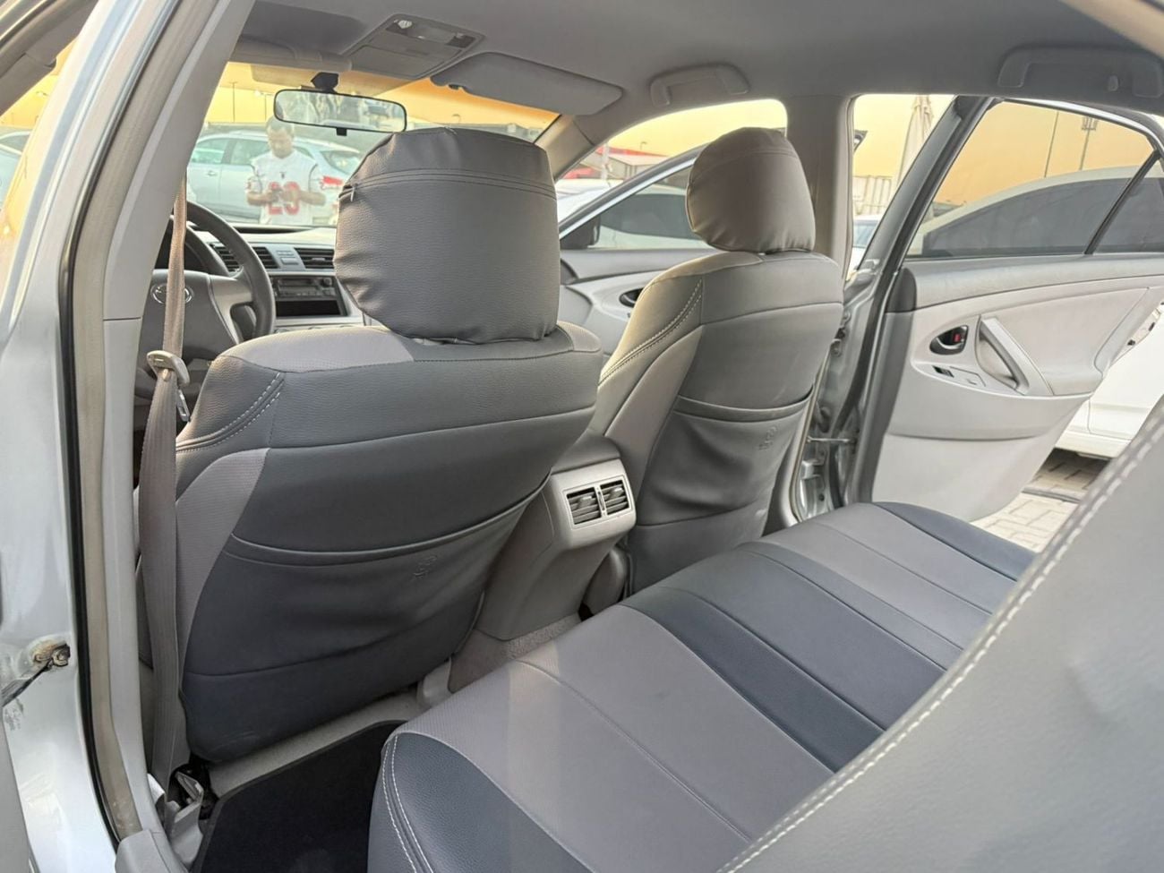 Toyota Camry 4-cylinder, first owner, two original keys