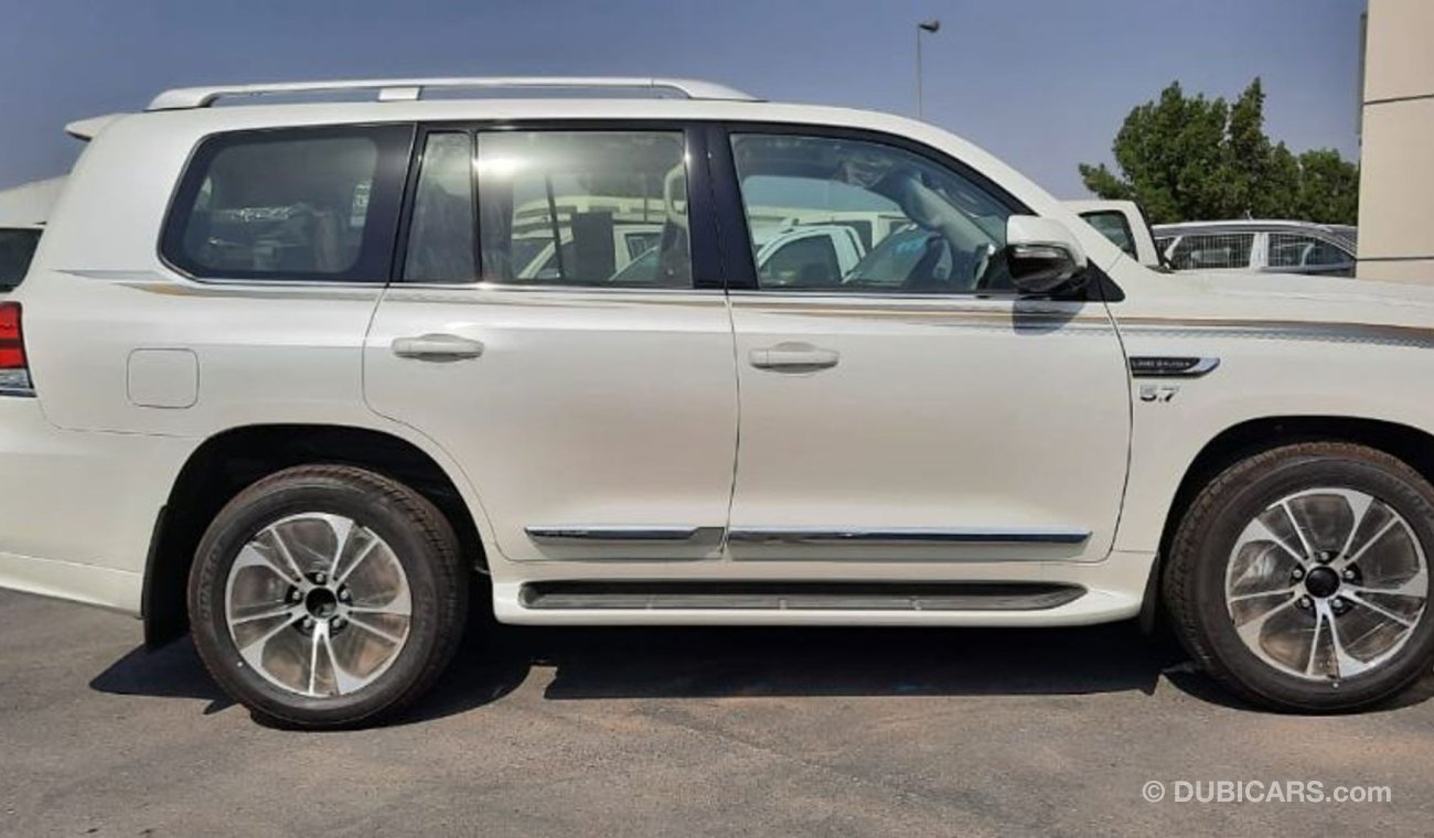 تويوتا لاند كروزر TOYOTA LAND CRUISER VXR 5.7L MY 2021