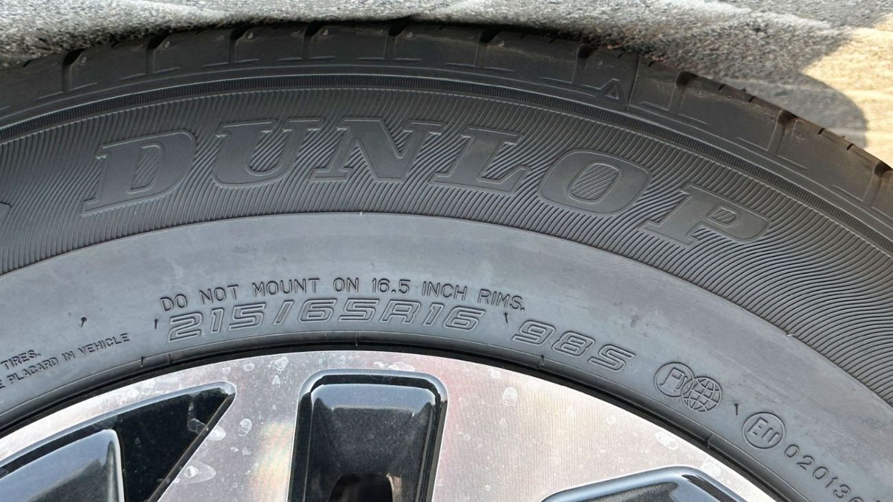 Toyota Rush STD 1.5L