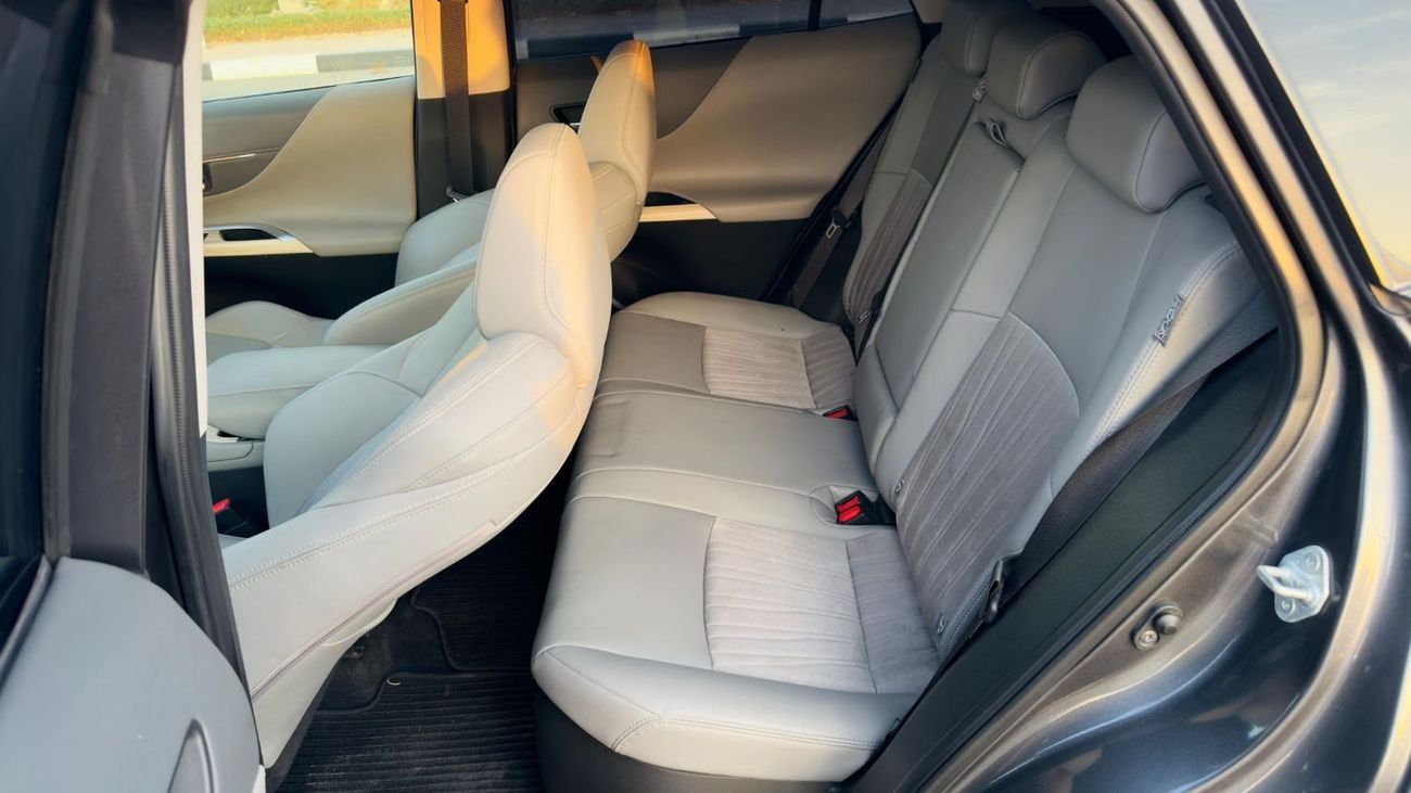 Toyota Harrier PREMIUM CONDITION  | 2021 | 2.5L HYBRID ENGINE | RHD | AT | ELECTRIC SEAT | PUSH START ENGINE | REAR