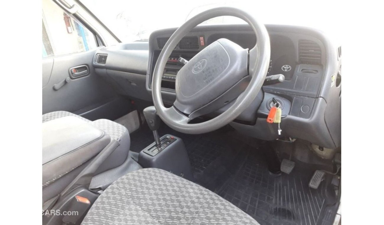 Toyota Hiace Hiace Van RIGHT HAND DRIVE (PM205)