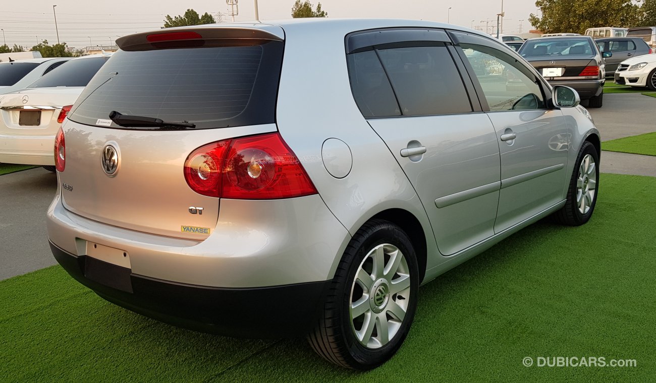 Volkswagen Golf Japan imported - Very clean car free accident 54000 km