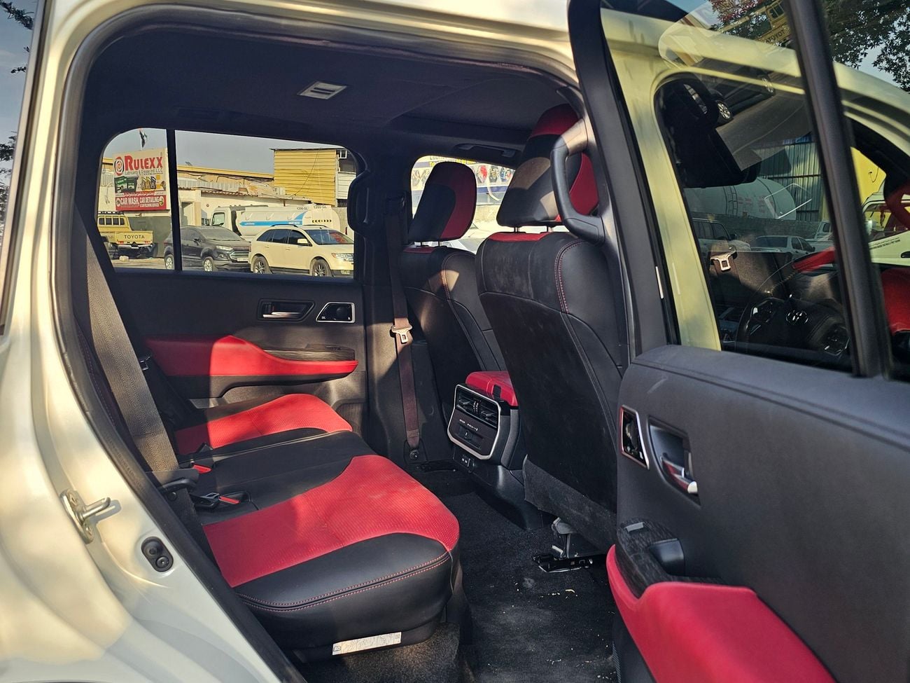 تويوتا لاند كروزر