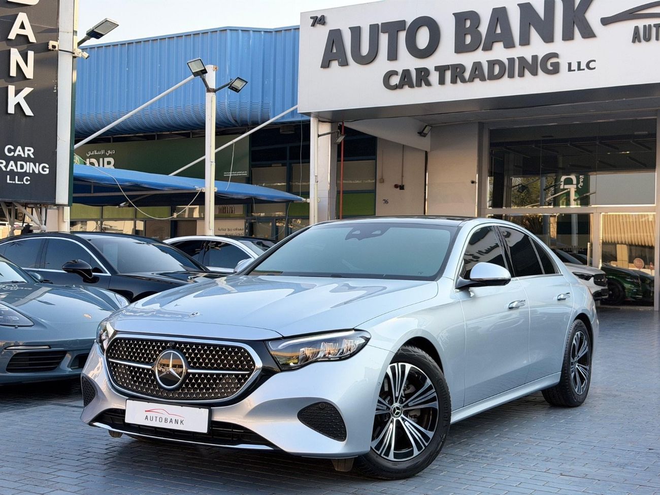 مرسيدس بنز E200