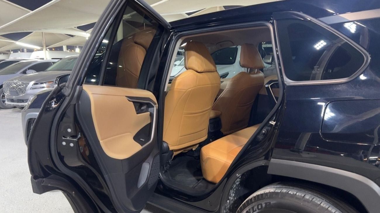 Toyota RAV4 2.5L (2WD) EX