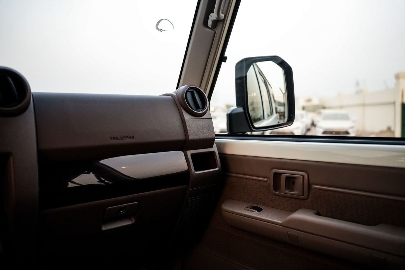 Toyota Land Cruiser Pickup 70 4.0L V6 Petrol (1GR-FE)